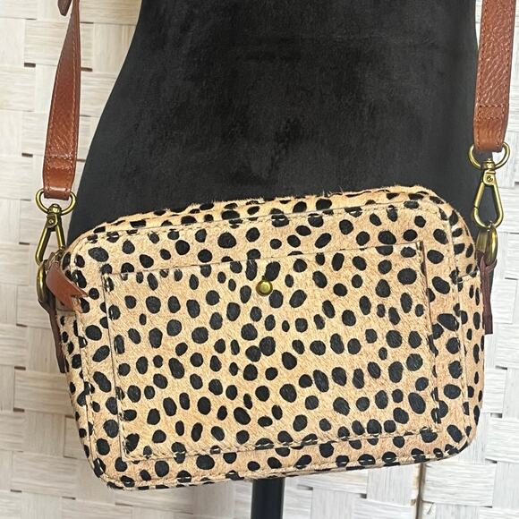 Madewell Handbags - Madewell The Transport Camera Bag in dotted calf hair